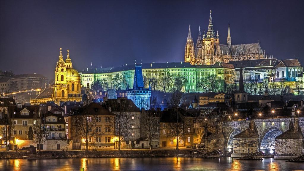 Charles Central Apartment Praga Exterior foto